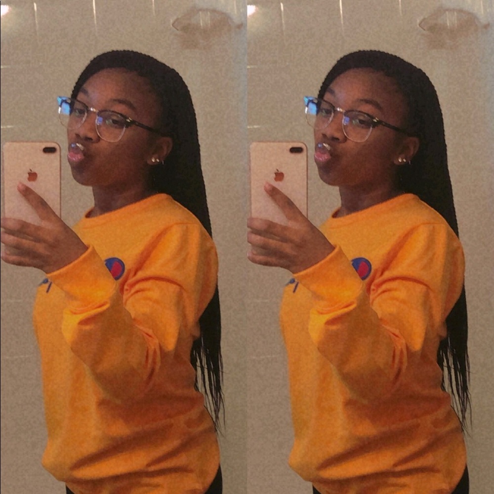 Meet your Posher, Laila